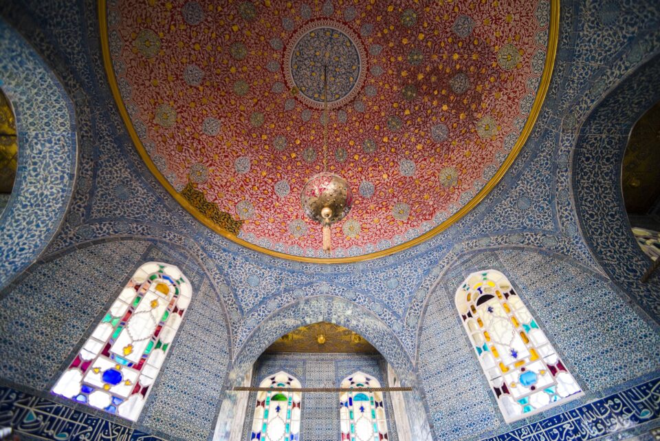 Summerhouse interior at Topkapi Palace, Istanbul, Turkey, Eastern Europe